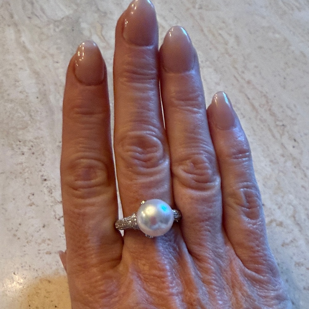 Elegant Fashion Silver Pearl Ring size 10